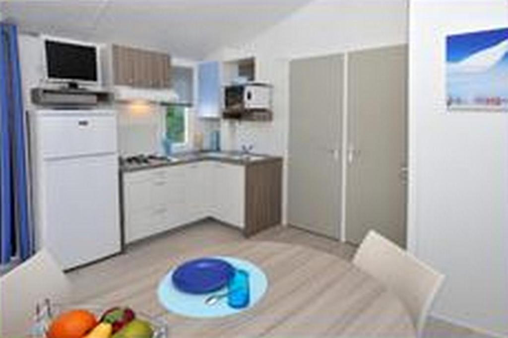 Camping Au Bord De L'Aisne Guignicourt 객실 사진